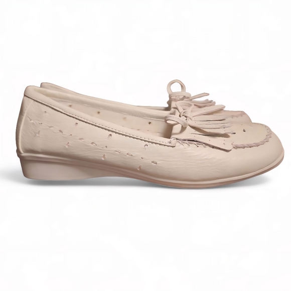 Beacon White Leather Slip On loafer Sz7 Fisherman Aesthetic Preppy Coastal Cool - Picture 1 of 9